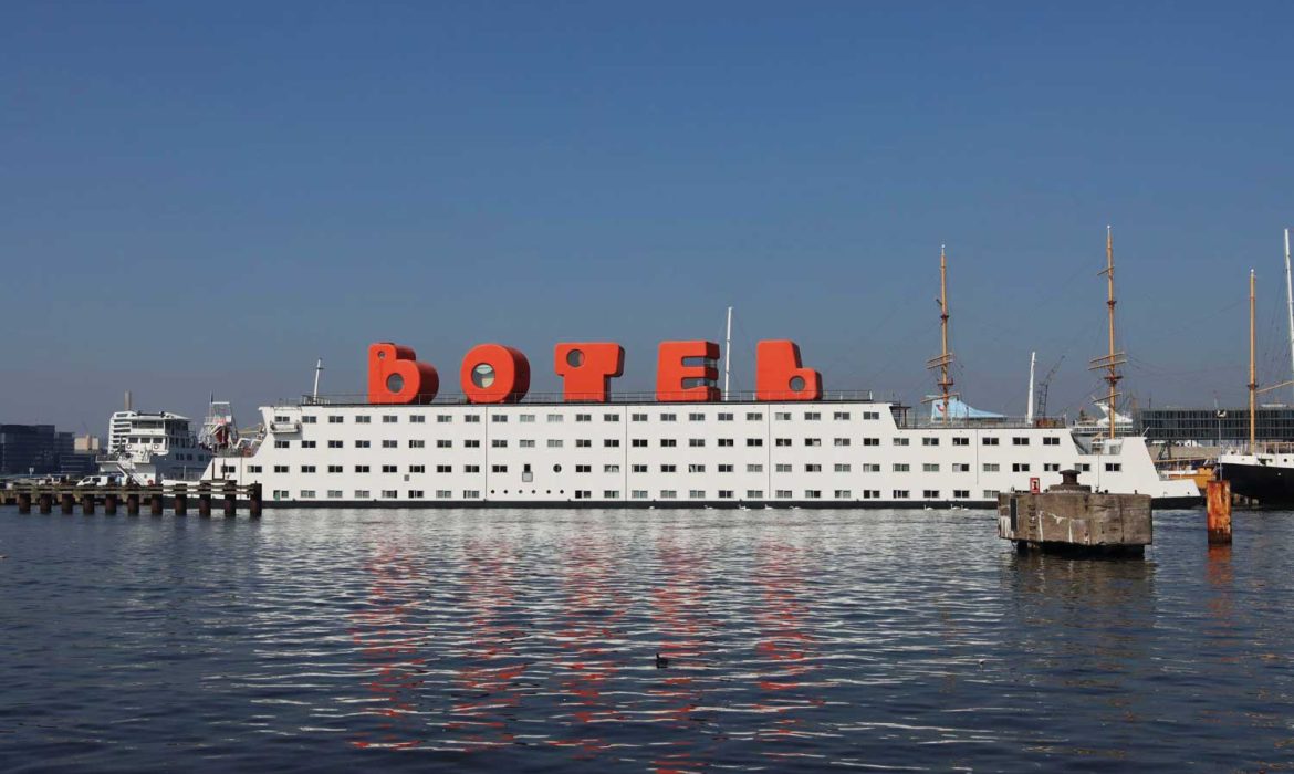 Botel Amsterdam (En Büyük) ****