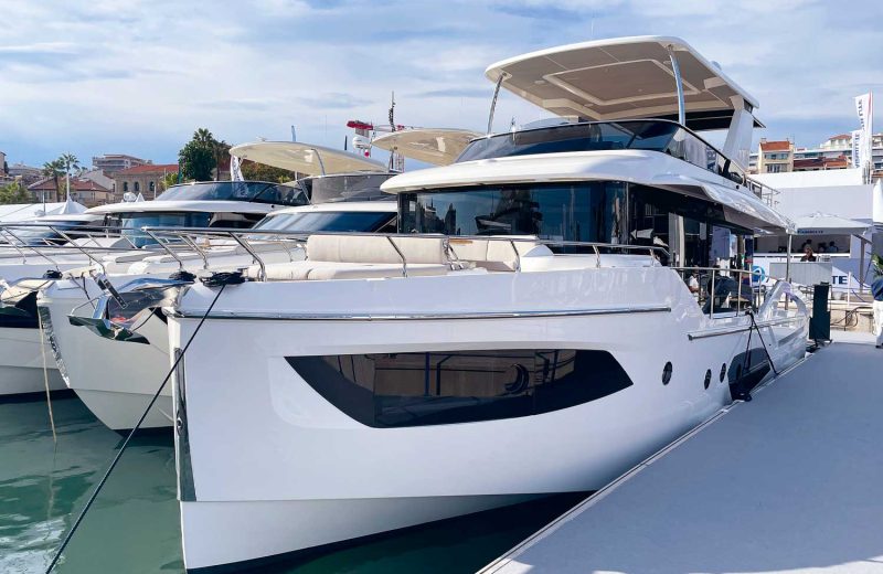 Absolute Navetta 53